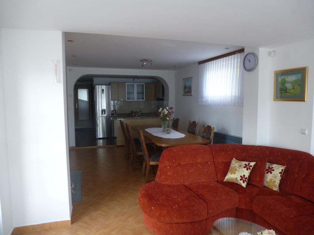 Apartments Mise Ogulin Quarto foto