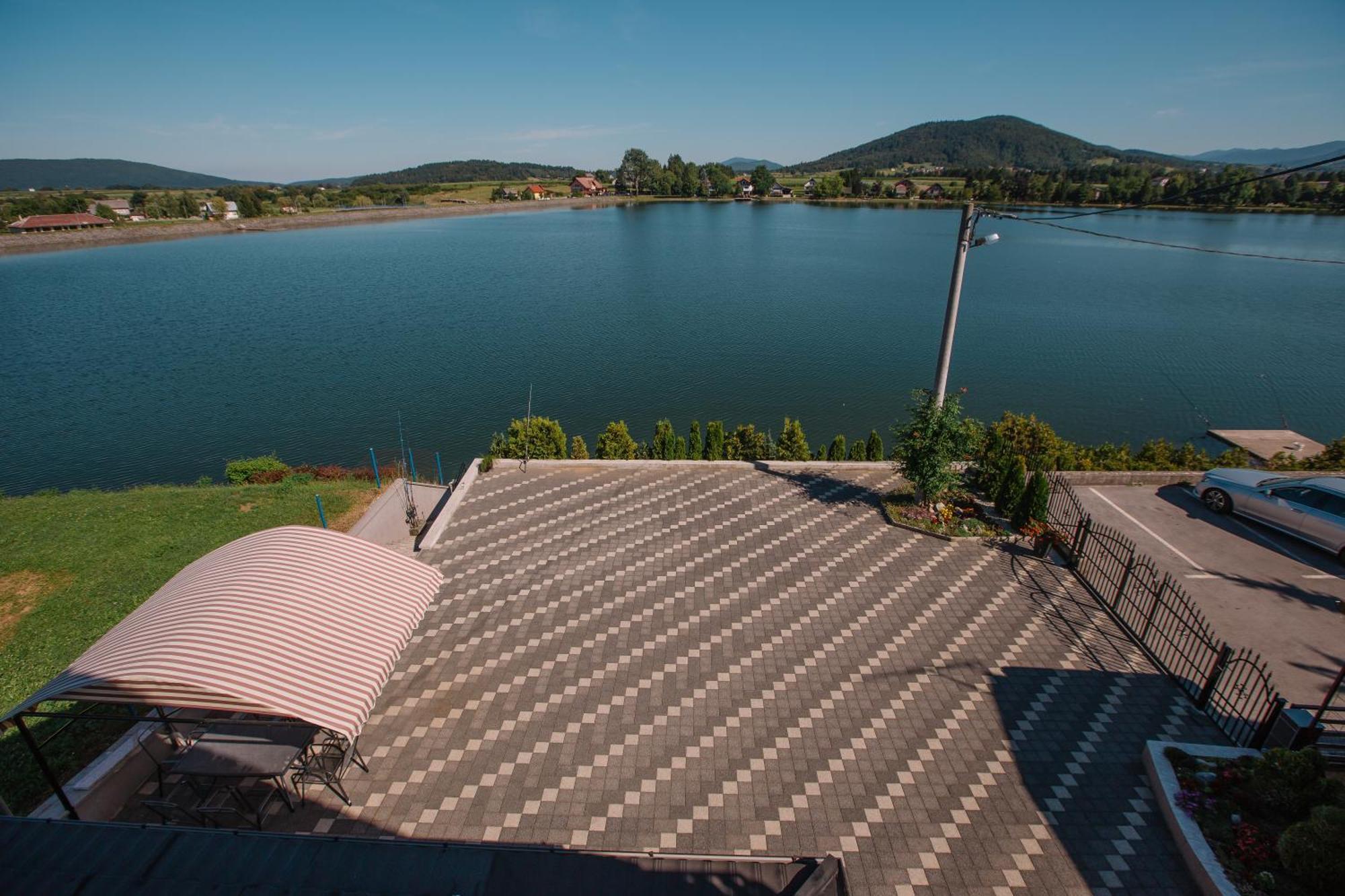 Apartments Mise Ogulin Exterior foto