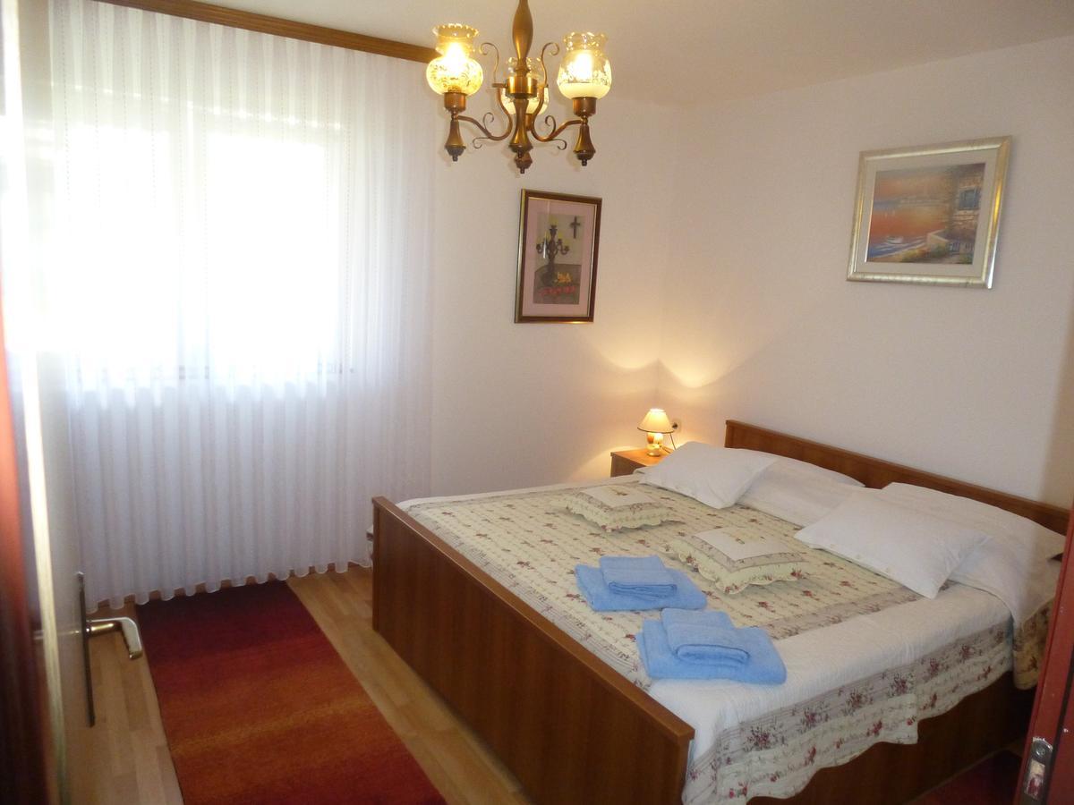 Apartments Mise Ogulin Exterior foto